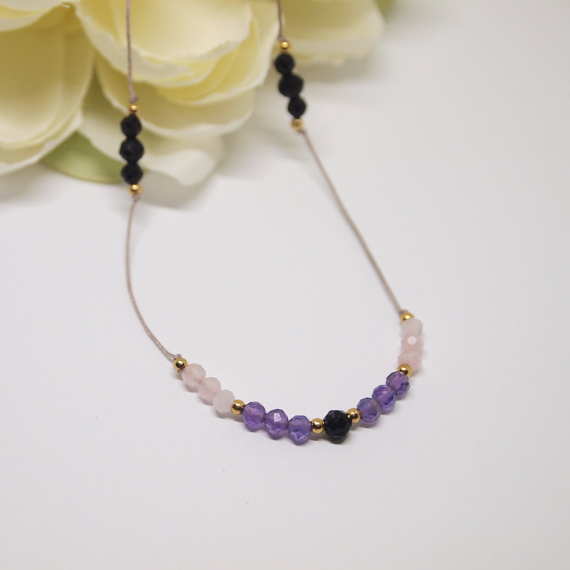 minamal woman choker with amethyst, rose quartz and black tourmaline, natural stones