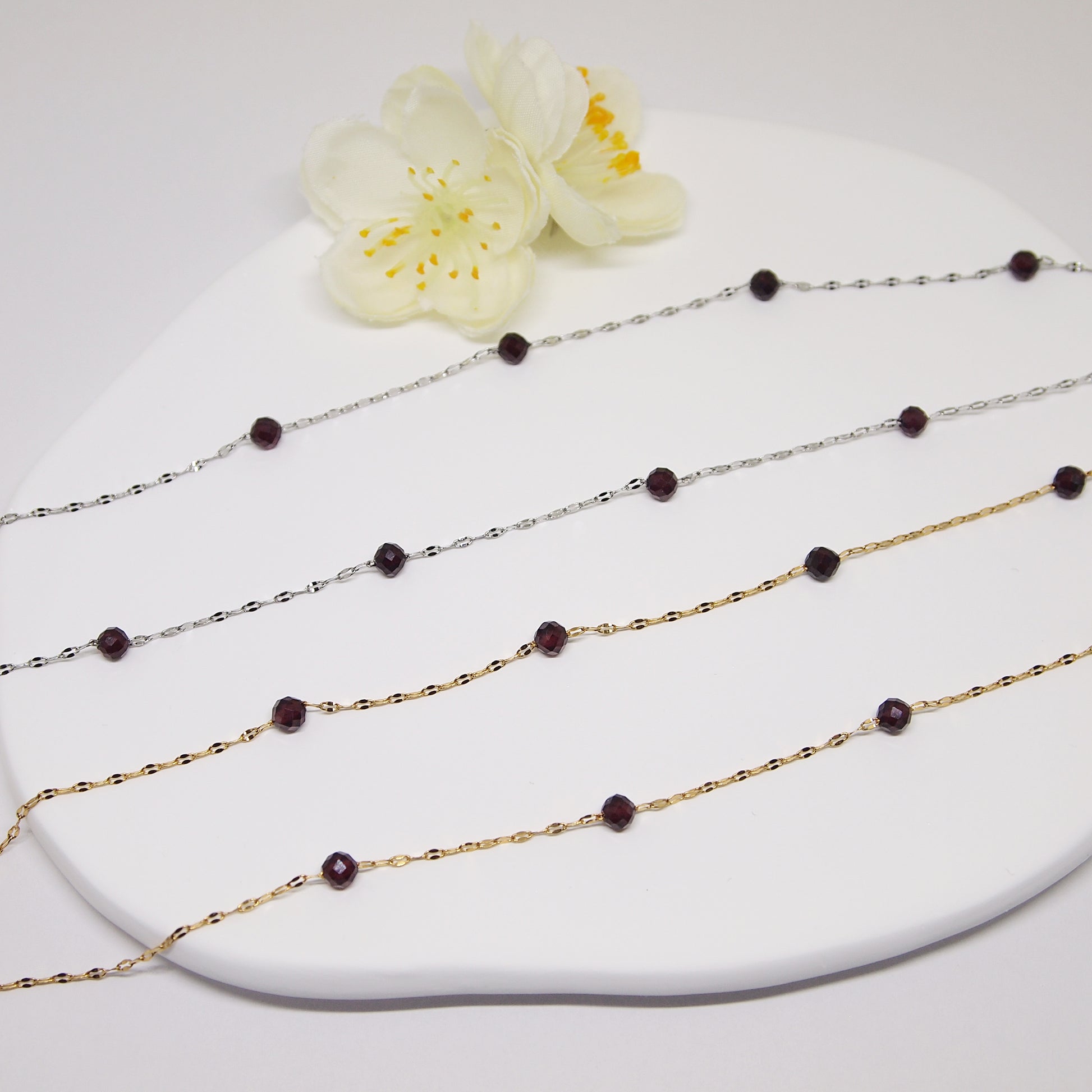 woman necklace with natural gemstones, dainty garnet necklace
