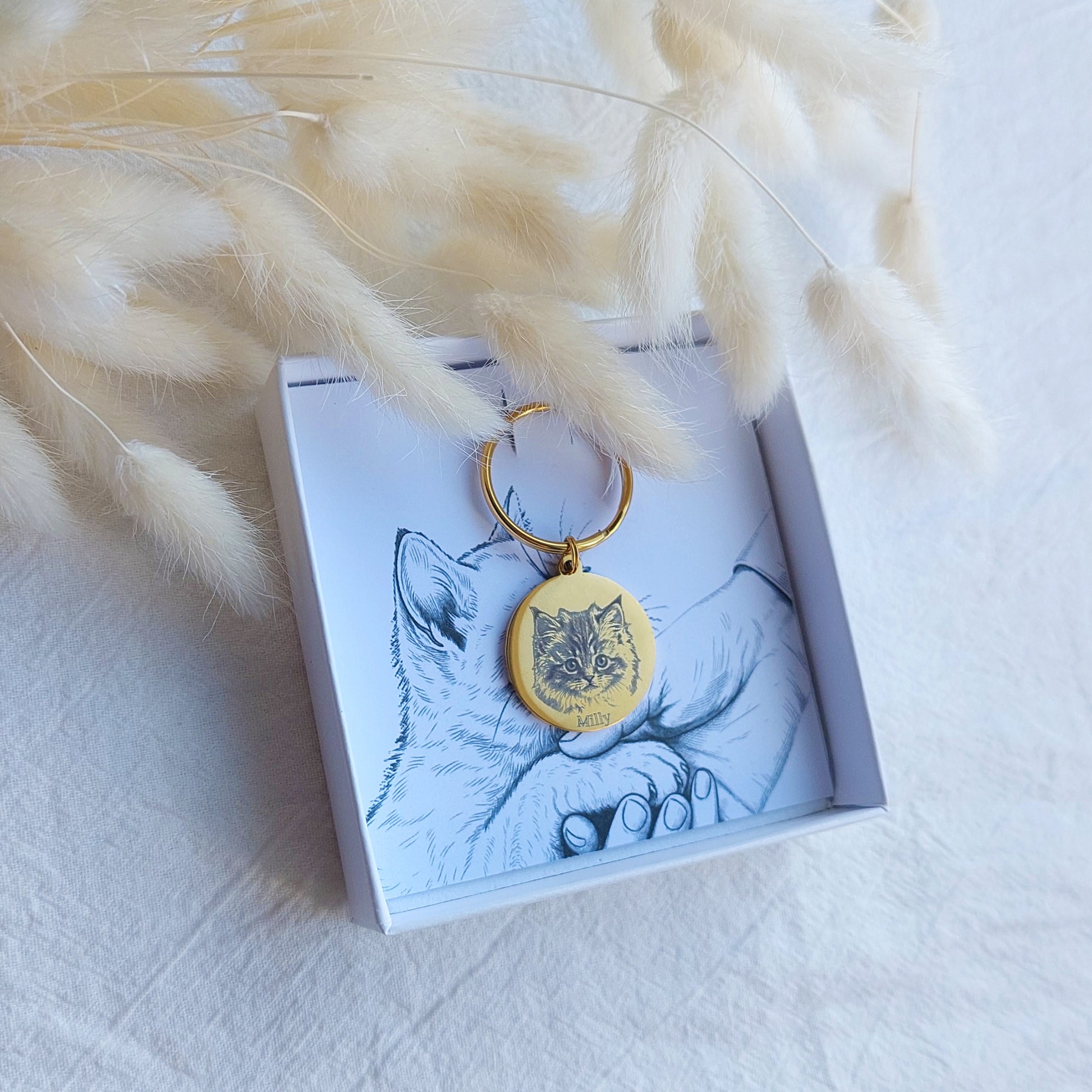 custom engraved cat picture keychain, pet loss keepsake