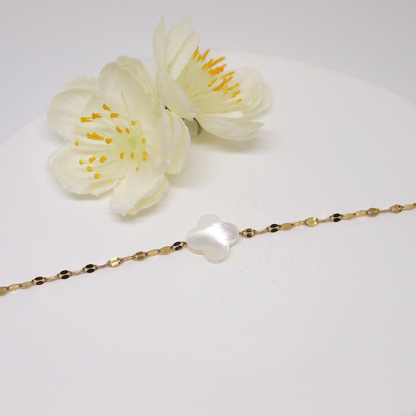 mother of pearl neckace, four leaf clover necklace